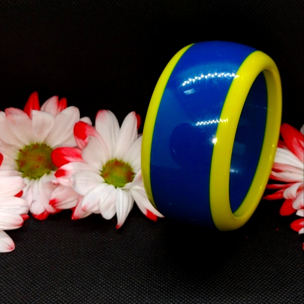 Lucite bracelet